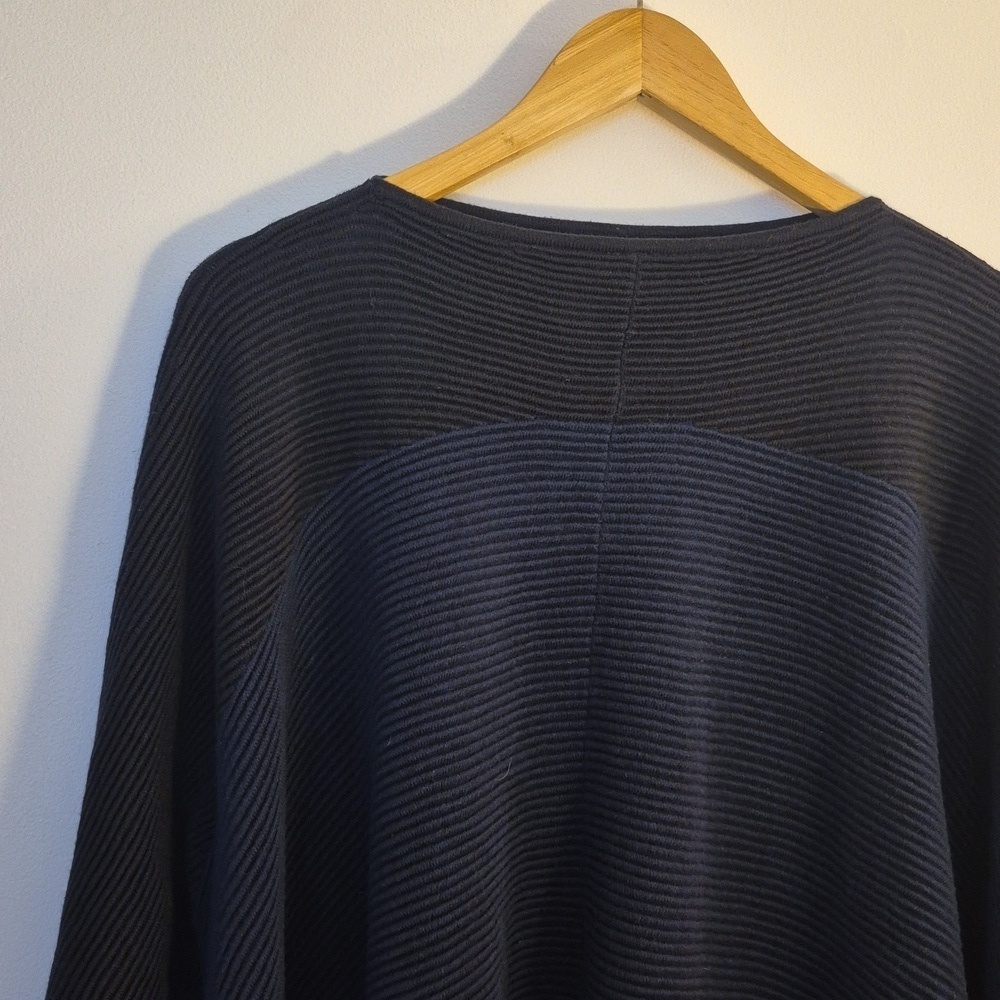 Lululemon Women's It All Lines Up Poncho Navy Black Cotton Yak  One Size - Picture 4 of 8